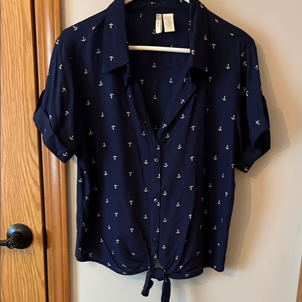 Japna Navy Anchor-Print Short-Sleeve Button Down with Front Tie